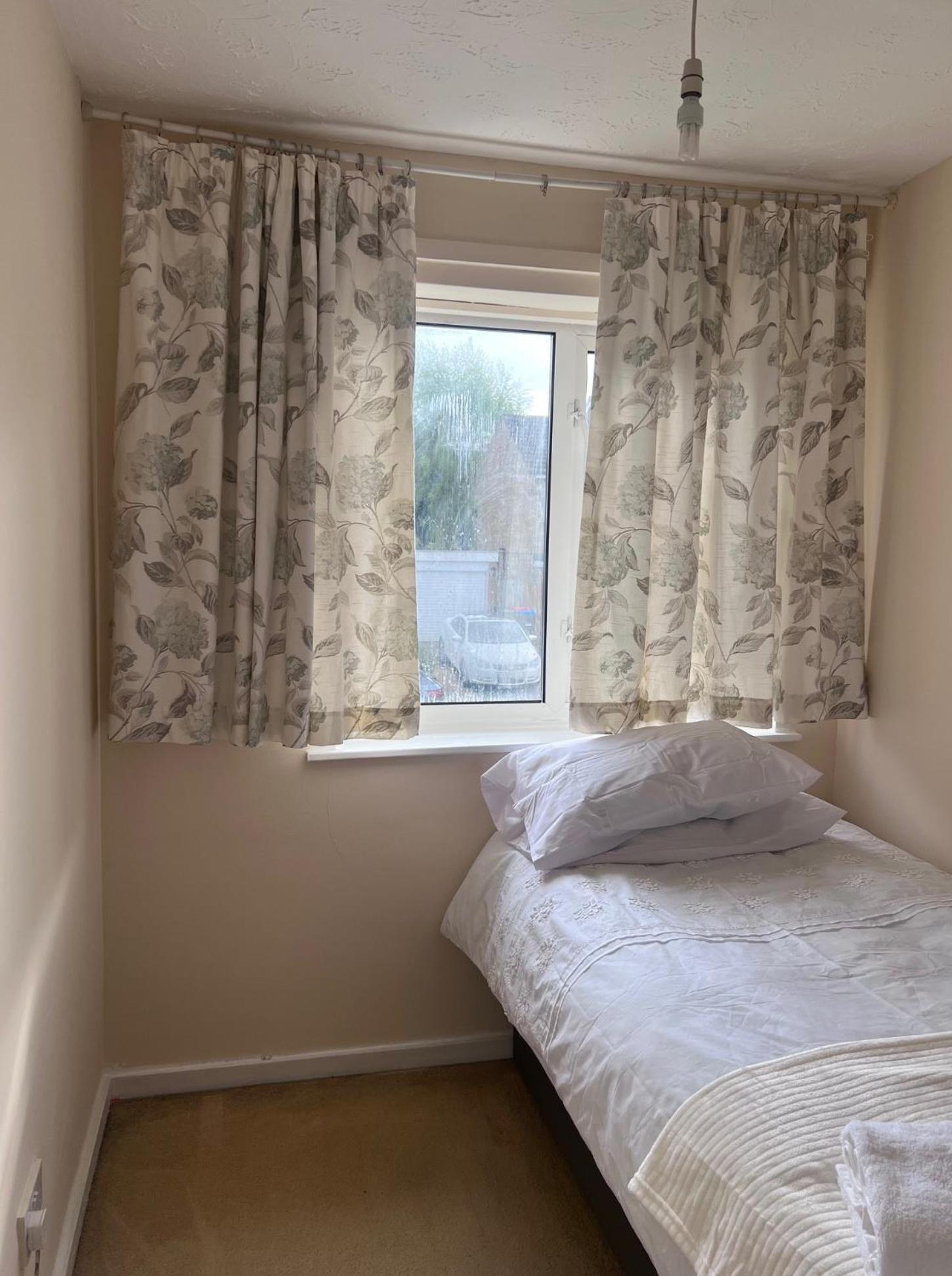 Newport Pagnel Guest House Newport Pagnell Bagian luar foto